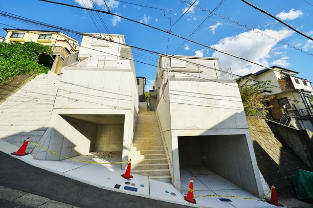 【保土ヶ谷区桜ヶ丘2丁目1-9全２棟新築戸建てＡ棟】★仲介手数料無料★（桜台小学校・岩崎中学校）の外観