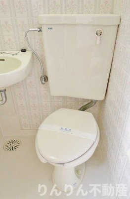 【トイレ】 | 山本ハイツ | 落ち着いた色調のトイレです