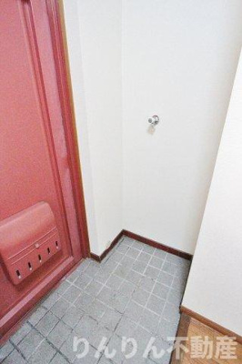 【玄関】 | 山本ハイツ | 収納もある玄関です
