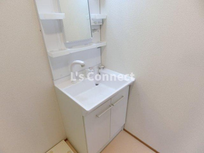 【洗面所】 | アルトゥーラＡ＆Ｗ | 朝の支度もスムーズな独立洗面台。