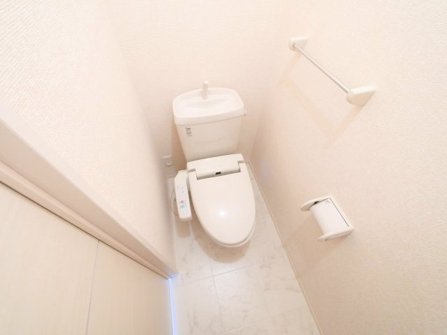 メゾンボナールのトイレ|コンパクトで使いやすいトイレです