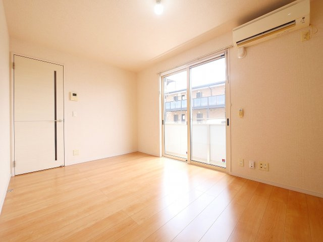 メゾンボナールの居間・リビング|ゆったり過ごせるリビングです