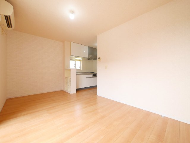 メゾンボナールの居間・リビング|ゆったりとしたリビングです