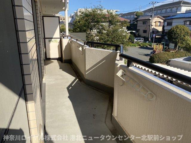 【バルコニー】
