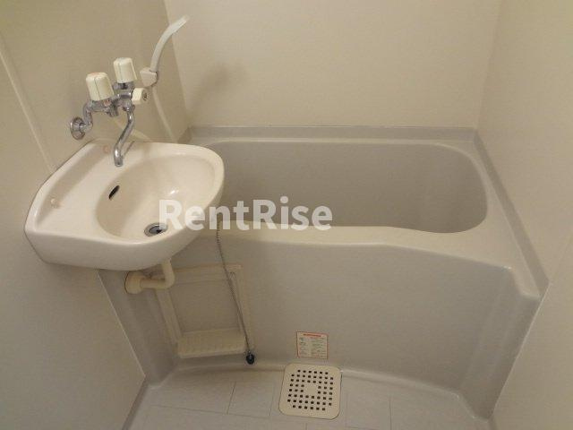 レオパレスＡＧの浴室|風呂トイレ別！