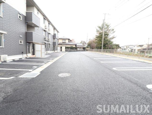 熊本市南区南高江７丁目のアパートの駐車場
