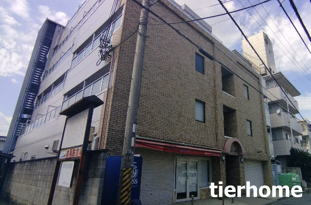 グローバル高田の外観