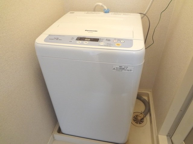 レオパレスそれいゆのその他共用部分|洗濯機