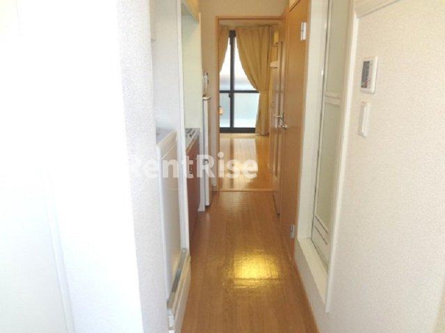 レオパレスヴェール　山口の玄関