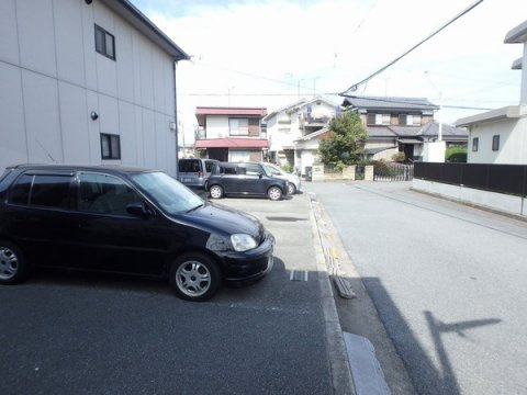 グランヴェルジュAの駐車場