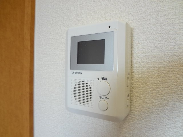 レオパレス祐久野のセキュリティ|モニター付インターホン