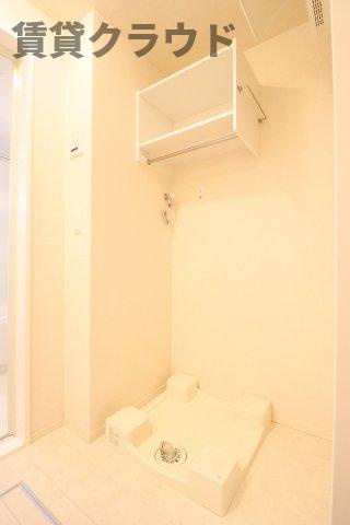 ロイヤルガーデンⅪのその他|洗濯機置場