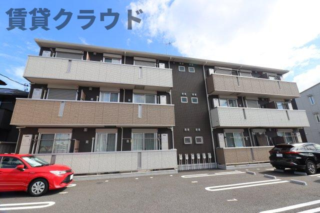 ロイヤルガーデンⅪの外観|建物外観を気になさる方へ、見た目の良い物件です