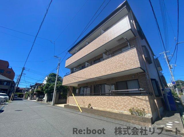 サン・タスクの外観