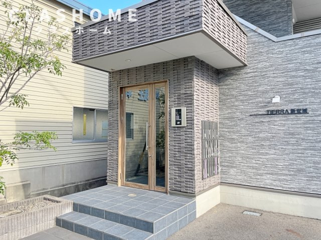 TIERRA新安城　　　刈谷市近郊の賃貸はクラスホームのエントランス