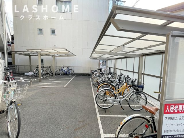 TIERRA新安城　　　刈谷市近郊の賃貸はクラスホームの駐車場