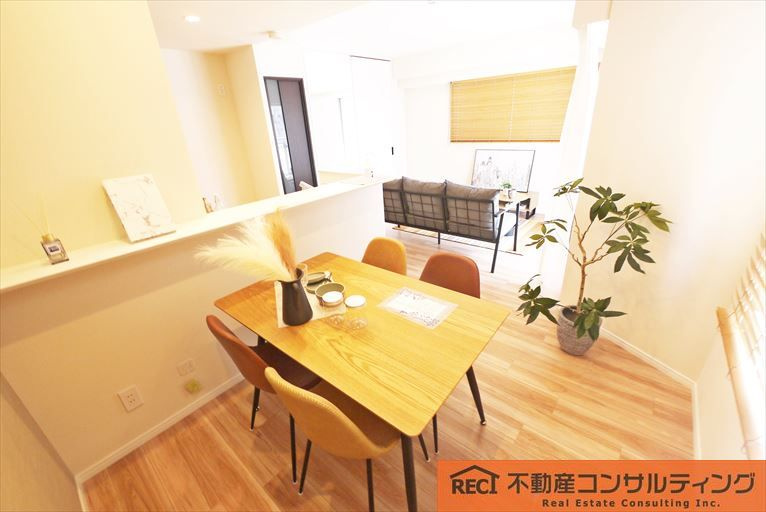 ドルフ国香通のエントランス