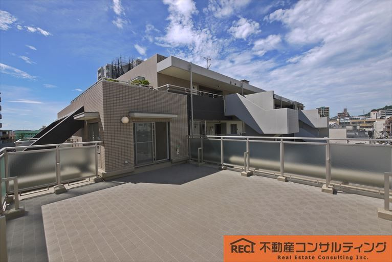 ドルフ国香通の地図