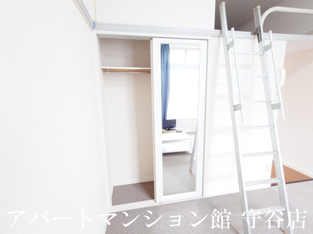 レオパレスアムールの収納