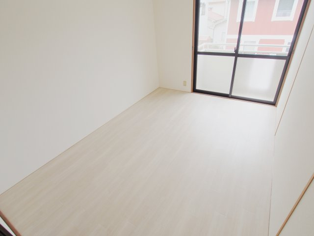 セジュール新谷 B棟の洋室