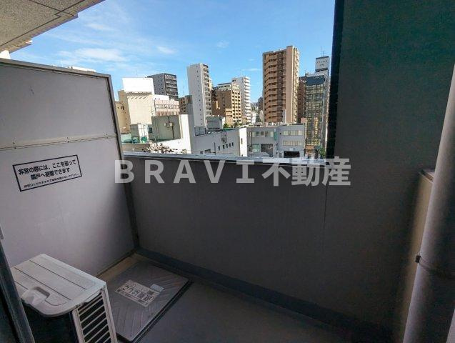 ISM谷町六丁目　BRAVI不動産のバルコニー