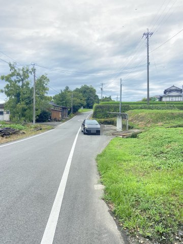 【前面道路含む現地写真】 | 菊池市片角　土地47坪　 | 2023年8月撮影