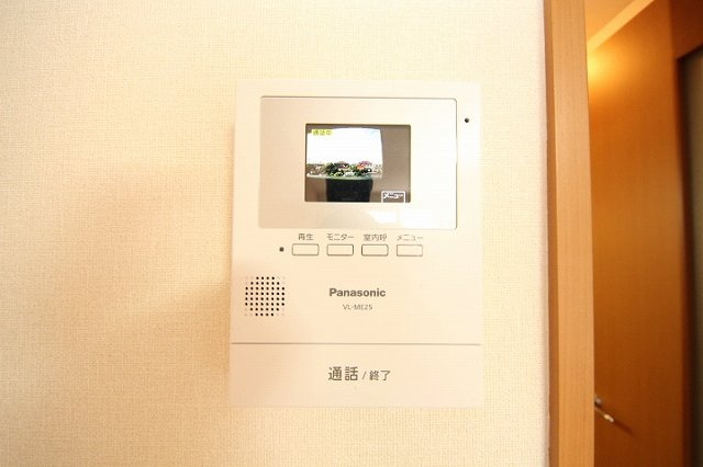 エスポアールSⅠのセキュリティ|カメラ付インターホンです