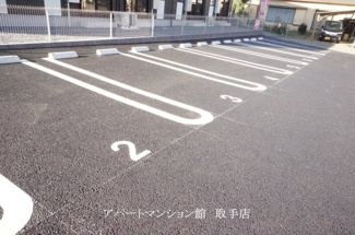【駐車場】