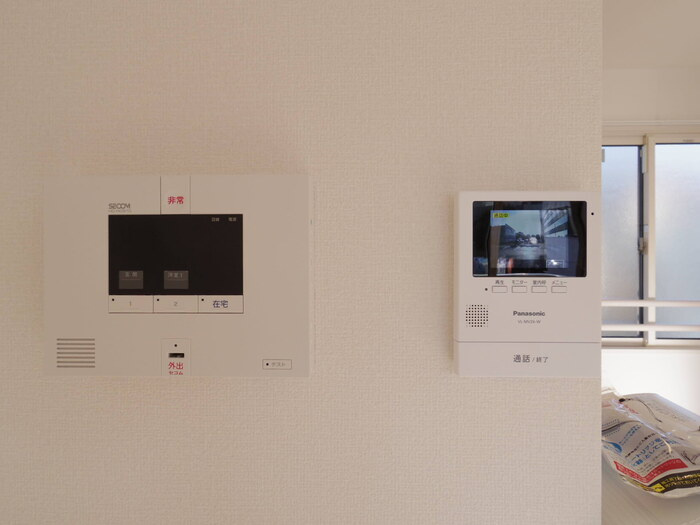 ヴァルール吾妻のセキュリティ|SECOMホームセキュリティ搭載・録画機能付きTVインターホン