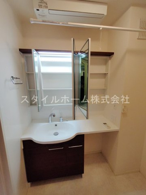 【洗面所】 | レイワール平川　A