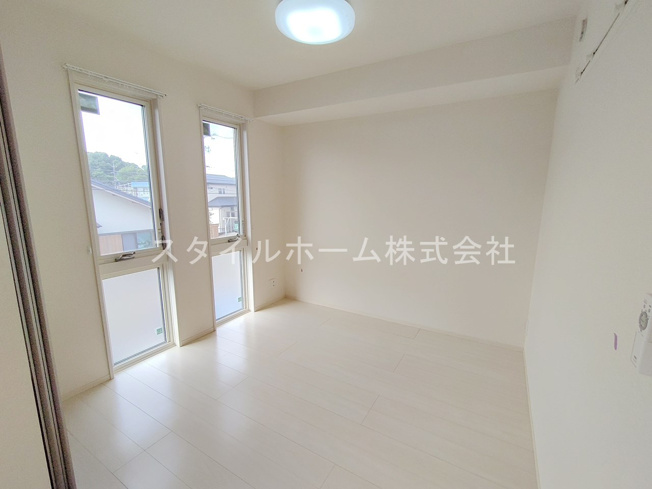 【居間・リビング】 | レイワール平川　A