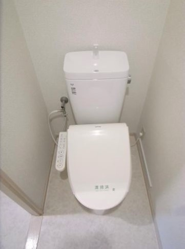 レジデンス花畑南【キャッシュバック対象物件】のトイレ|コンパクトで使いやすいトイレです