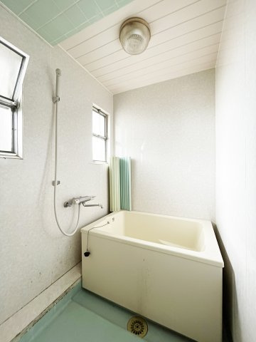 葵ハイツ冨永の浴室