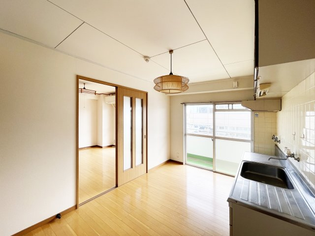 葵ハイツ冨永の居間・リビング