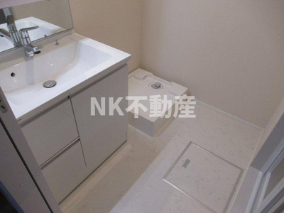 【洗面所】 | メゾン西村（高井田賃貸） | 使いやすい洗面所です