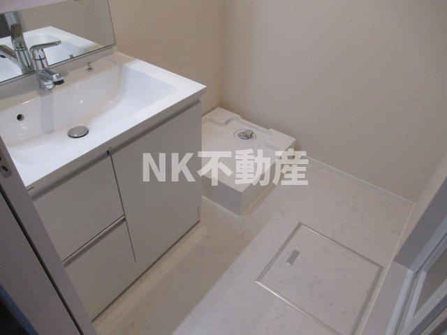 【洗面所】 | メゾン西村（高井田賃貸） | 使いやすい洗面所です