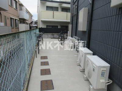 【ロビー】 | メゾン西村（高井田賃貸） | 駐輪スペース