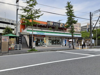 ファミリーマート藤が丘駅東店まで450m