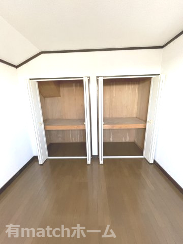 ドミシル乾の洋室