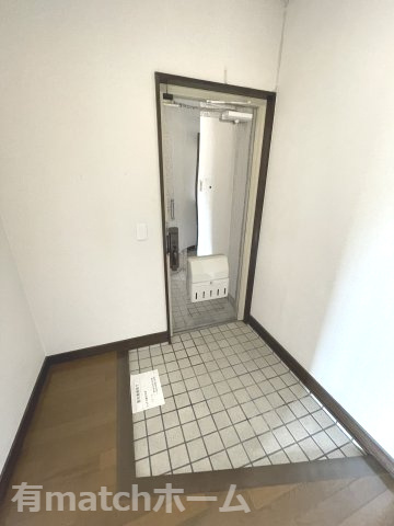 ドミシル乾の玄関