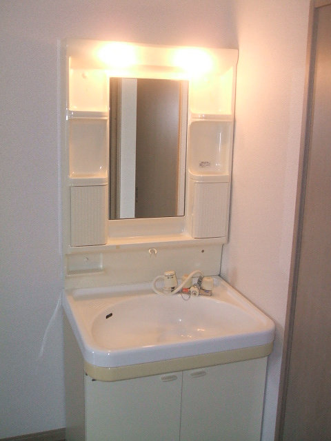 サンシャインコート東合川　の洗面所|コンパクトで使いやすい洗面所