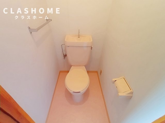 メンデルスゾーンの洗面所|同物件の別部屋になります。