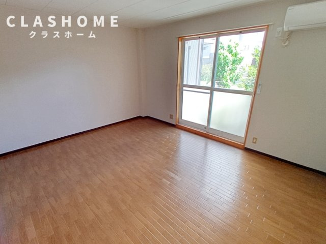 メンデルスゾーンの独立洗面台|同物件の別部屋になります。