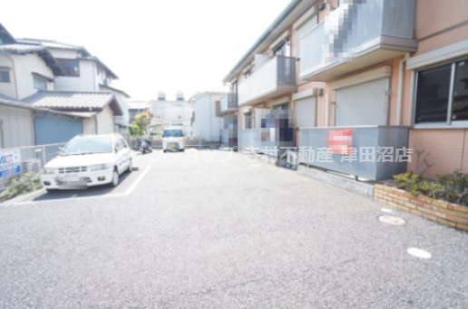 アピア泉・Ⅱの駐車場