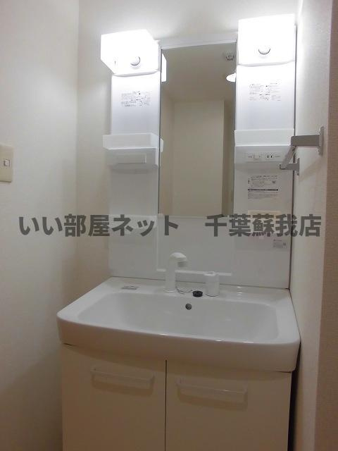 おゆみ野ドリームハイツの洗面所|コンパクトで使いやすい洗面所