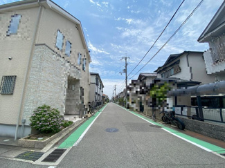 【前面道路含む現地写真】