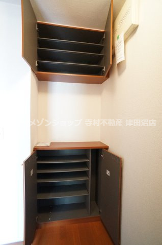 グランドールの玄関|※他号室の写真となります。