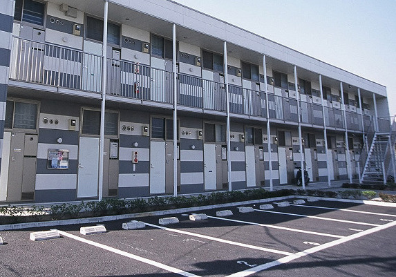 プレミールの駐車場