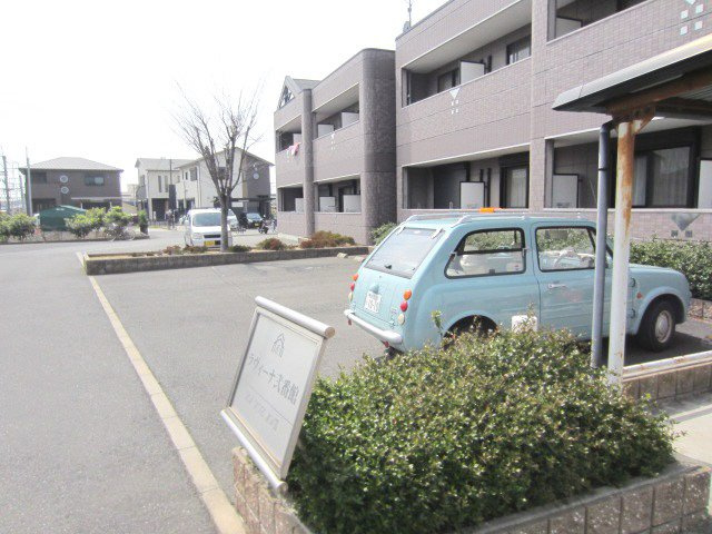 【駐車場】 | ラヴィーナ弐番館
