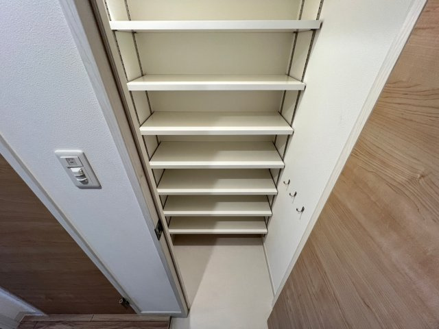プライムアーバン南森町の収納